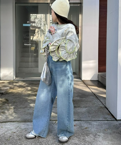 HELLO.SANFRANCISCOフリル付きクロップドスウェット セットアップ HELLO.SANFRANCISCOフリル付きクロップドスウェット セットアップ