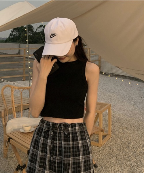 HALEY PESCA(ヘーリーペスカ)の「HALEY PESCA/ショート丈 カジュアルタンクトップ(Tシャツ/カットソー・レディース・ベージュ/ホワイト/ブラック・MEDIUM/SMALL/LARGE)」の18枚目の写真
