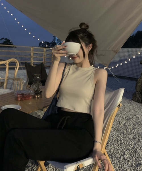 HALEY PESCA(ヘーリーペスカ)の「HALEY PESCA/ショート丈 カジュアルタンクトップ(Tシャツ/カットソー・レディース・ベージュ/ホワイト/ブラック・MEDIUM/SMALL/LARGE)」の21枚目の写真