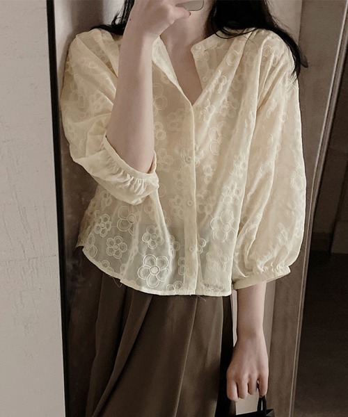 Miniministore(ミニミニストア)の「花柄刺しゅうレース ブラウス レディース(シャツ/ブラウス・レディース・ベージュ・FREE)」の2枚目の写真