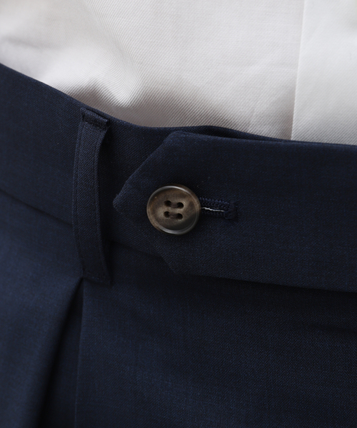 EDIFICE LA BOUCLE(エディフィスラブークル)の「【LA BOUCLE / ラブ―クル】REDA ACTIVE トロピカル サイドアジャストパンツ(スラックス・メンズ・ブラウン/ネイビー・MEDIUM/LARGE)」の16枚目の写真