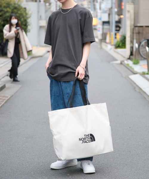 THE NORTH FACE(ザノースフェイス)の「【THE NORTH FACE】ビッグトートバッグ /NN2PP81B(トートバッグ・メンズ・ブラック/ホワイト・FREE)」の11枚目の写真