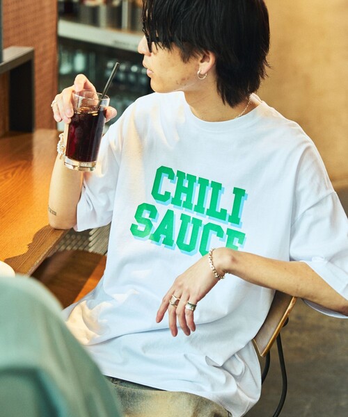 FREAK'S STORE（フリークスストア）の「限定展開 Relax Fit リラックスフィット フロントプリント クルーネック Tシャツ/Diner Menu Assortment（Tシャツ/カットソー・メンズ・アッシュグレー/ネイビー/ブラック系4/ブラック系5/ブラック系2/ブラック系3/ホワイト系9/ブラック系1/ホワイト系7/ホワイト系8/ホワイト系5/ホワイト系6/ホワイト系3/ホワイト系4/ホワイト系1/ホワイト系2/イエロー/ピンク系その他/サックスブルー/ピンク・SMALL/MEDIUM/LARGE）」の6枚目の写真