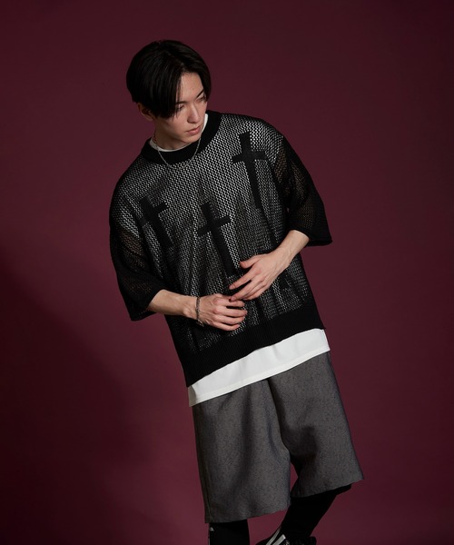 NO ID.（ノーアイディ）の「【NO ID.】Cross Motif Layered Sheer Knit Crew Neck Pullover / クロス モチーフ レイヤード シアー ニット クルーネック プルオーバー（ニット/セーター・メンズ・レッド/アイボリー/ブラック・ONE SIZE）」の5枚目の写真