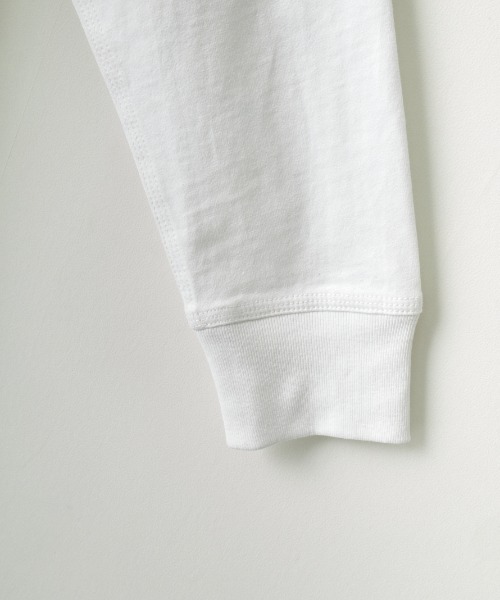 Carhartt WIP（カーハートダブリューアイピー）の「[carhartt WIP/カーハートダブリューアイピー] AMERICAN SCRIPT ワンポイント刺繍ロゴ ロングスリーブTシャツ（Tシャツ/カットソー・レディース・ブラック/ホワイト・XS/S/M/L/XL）」の6枚目の写真