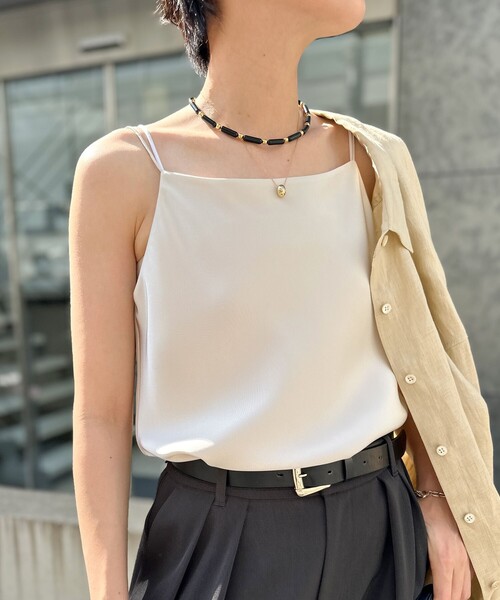 NOLLEY’S（ノーリーズ）の「オトナサテン2WAYキャミソール（キャミソール・レディース・ブラック/ホワイト/ベージュ・38）」の4枚目の写真