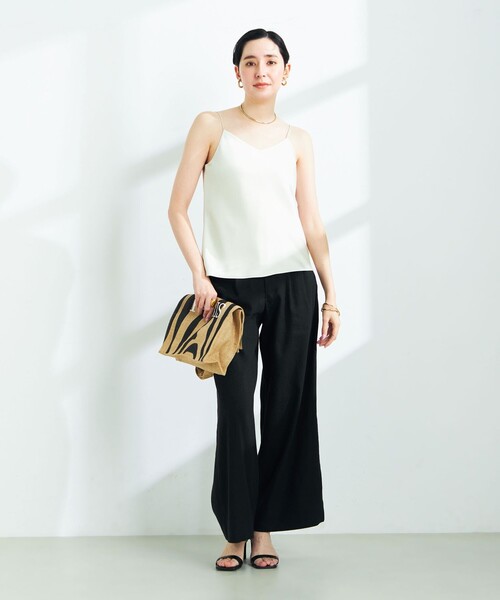 NOLLEY’S（ノーリーズ）の「オトナサテン2WAYキャミソール（キャミソール・レディース・ブラック/ホワイト/ベージュ・38）」の13枚目の写真