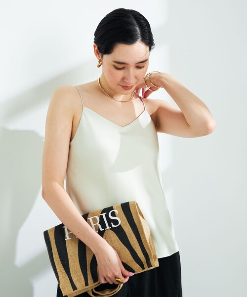 NOLLEY’S（ノーリーズ）の「オトナサテン2WAYキャミソール（キャミソール・レディース・ブラック/ホワイト/ベージュ・38）」の21枚目の写真