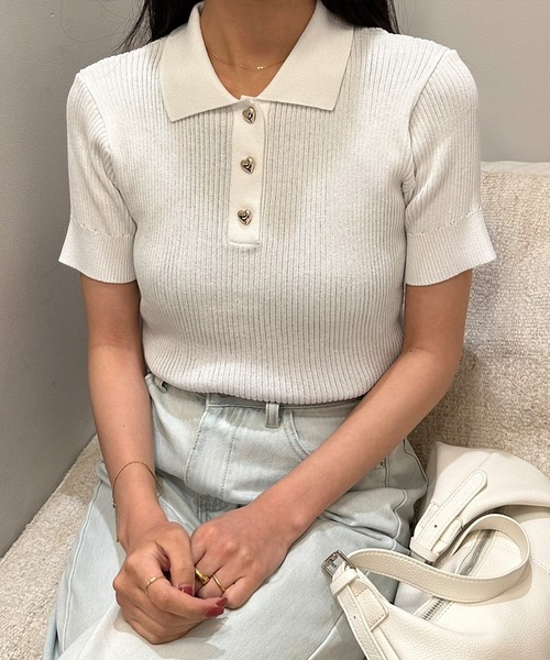 junoah(ジュノア)の「半袖ニットポロシャツ(ポロシャツ・レディース・レッド/ホワイト/ブラック/ライトベージュ/グレー/ブルー/ネイビー/オレンジ/グリーン/ピンク・MEDIUM/LARGE)」の2枚目の写真