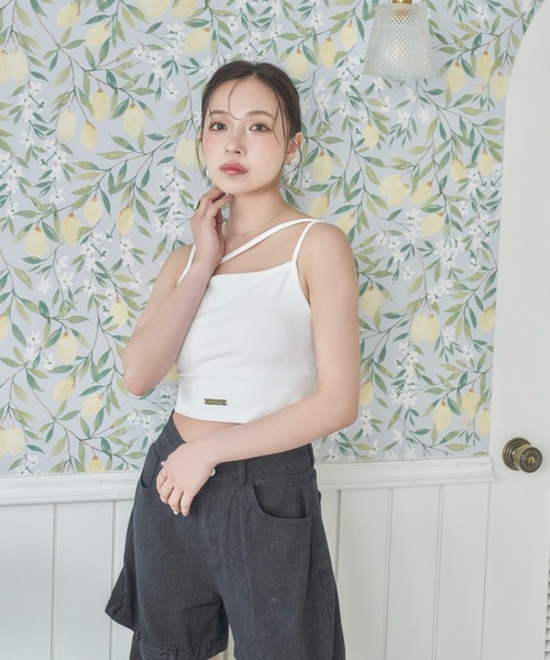 ANDGEEBEE(アンジービー)の「アシメキャミソールインナー(タンクトップ・レディース・ブラック/ホワイト・FREE)」の4枚目の写真