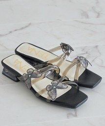 tocco closet | パピヨンモチーフ付きサンダル(サンダル)