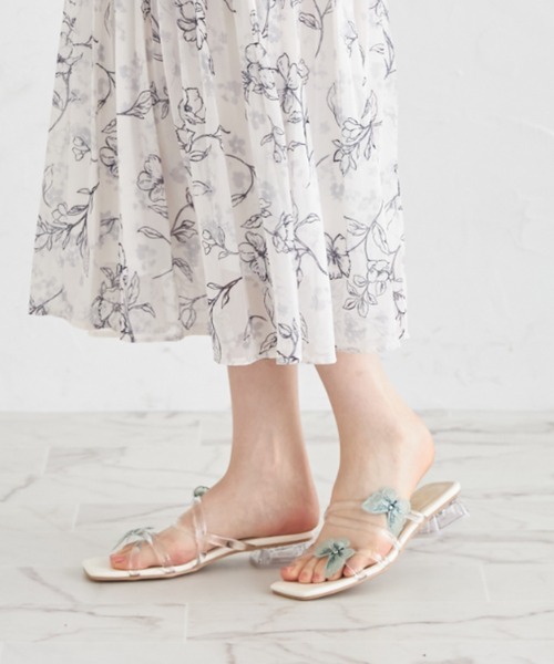 tocco closet（トッコ　クローゼット）の「パピヨンモチーフ付きサンダル（サンダル・レディース・ブラック/ベージュ・M/L/LL/S）」の3枚目の写真