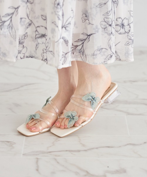 tocco closet（トッコ　クローゼット）の「パピヨンモチーフ付きサンダル（サンダル・レディース・ブラック/ベージュ・M/L/LL/S）」の5枚目の写真