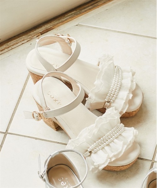 axes femme（アクシーズファム）の「プリーツフリルサンダル（サンダル・レディース・ブラック/ピンク/キナリ・MEDIUM/LARGE）」の2枚目の写真