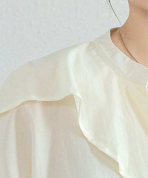 MAISON DE THERESE(メゾン ド テレーズ)の「Vネック半袖シャツ(Tシャツ/カットソー・レディース・ライトイエロー・S/M/L)」の4枚目の写真