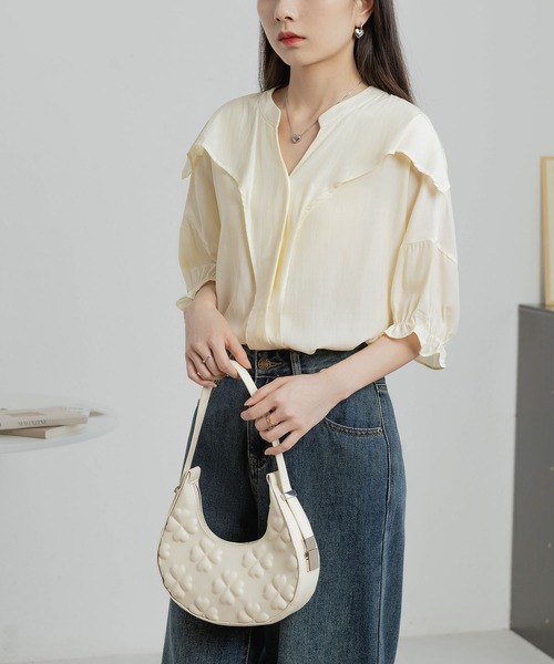 MAISON DE THERESE(メゾン ド テレーズ)の「Vネック半袖シャツ(Tシャツ/カットソー・レディース・ライトイエロー・S/M/L)」の14枚目の写真