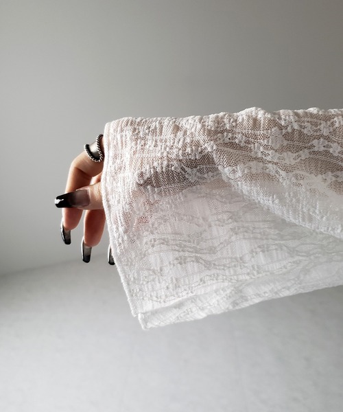 me+em select(ミームセレクト)の「※※【 2color 】ワイドスリーブオーバーシアーレーストップス / wide sleeve over sheer lace tops(Tシャツ/カットソー・レディース・ブラック/ホワイト・FREE)」の16枚目の写真