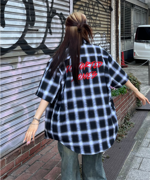 Ada.（エイダ）の「【DISTORTED BONES】 背中で語るシャツ（シャツ/ブラウス・レディース・ブルー/ブラック/ベージュ・M/L）」の7枚目の写真