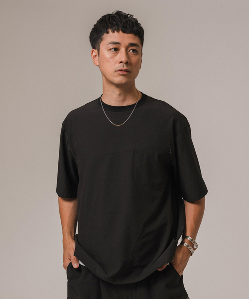 EDIFICE（エディフィス）の「テックエアー ウーブン Tシャツ（Tシャツ/カットソー・メンズ・チャコールグレー/ブラック・SMALL/MEDIUM/LARGE）」の6枚目の写真