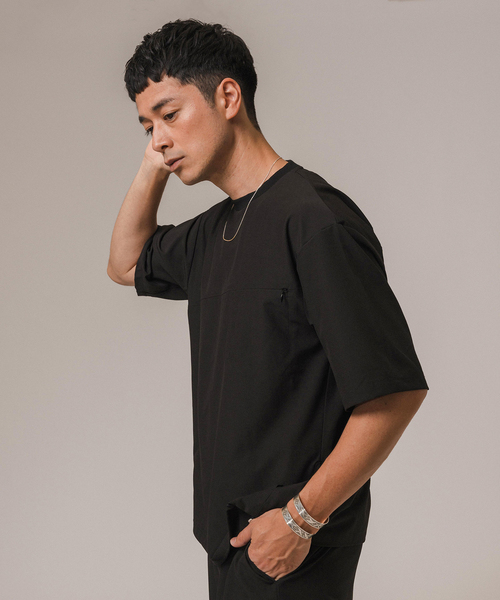 EDIFICE（エディフィス）の「テックエアー ウーブン Tシャツ（Tシャツ/カットソー・メンズ・チャコールグレー/ブラック・SMALL/MEDIUM/LARGE）」の7枚目の写真