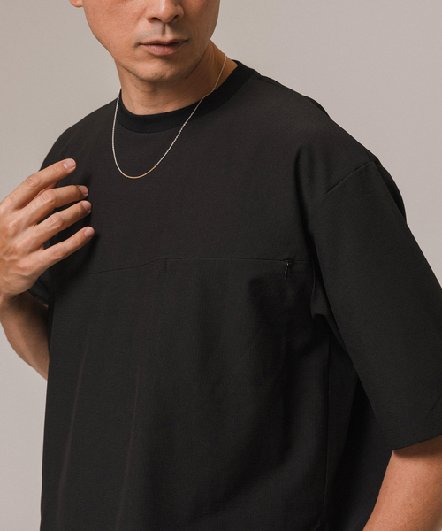 EDIFICE（エディフィス）の「テックエアー ウーブン Tシャツ（Tシャツ/カットソー・メンズ・チャコールグレー/ブラック・SMALL/MEDIUM/LARGE）」の8枚目の写真