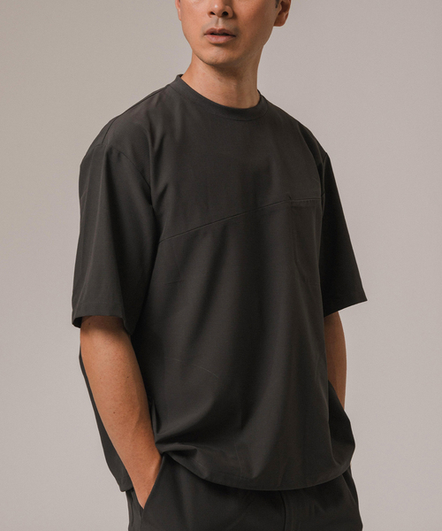 EDIFICE（エディフィス）の「テックエアー ウーブン Tシャツ（Tシャツ/カットソー・メンズ・チャコールグレー/ブラック・SMALL/MEDIUM/LARGE）」の16枚目の写真