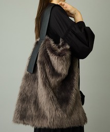 AVIE（アビィ）の「【RENEWAL】ワンショルダーファービッグバッグ（ショルダーバッグ）」