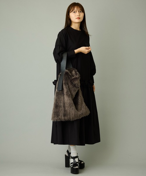 AVIE(アビィ)の「【RENEWAL】ワンショルダーファービッグバッグ(ショルダーバッグ・レディース・グレー/ブルー/カーキ/ブラウン・フリー)」の10枚目の写真