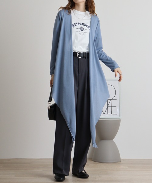 atONE(アットワン)の「atONE UVカット ボタン付きロングカーディガン 軽量&シンプルエレガンス(カーディガン/ボレロ・レディース・ブラック/ホワイト/グレー系その他/サックスブルー・FREE)」の4枚目の写真