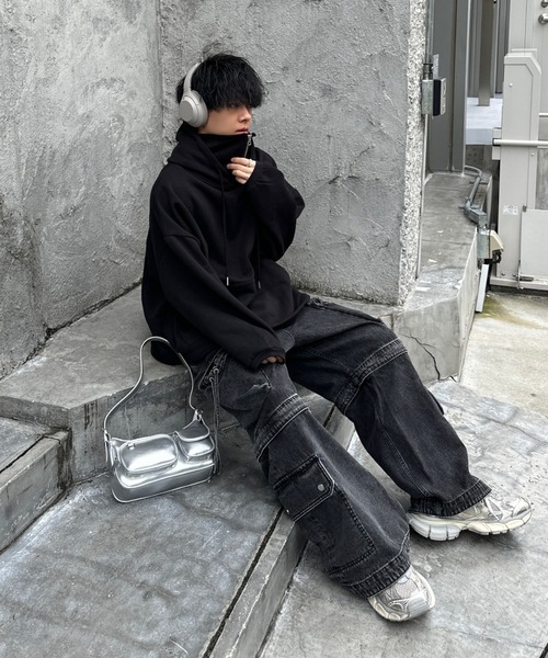 ADAMASTE（アダマスト）の「high neck zip gimmick hoodie - ハイネックジップギミックフーディー（パーカー・メンズ・ブラック/グレー・LARGE/MEDIUM）」の15枚目の写真