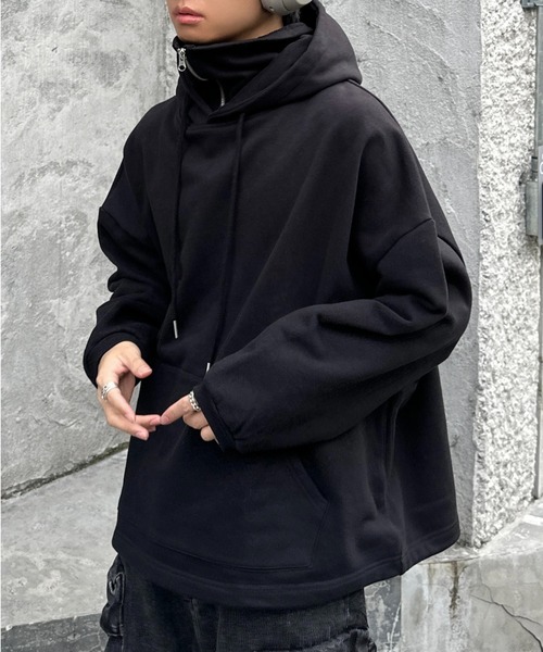 ADAMASTE（アダマスト）の「high neck zip gimmick hoodie