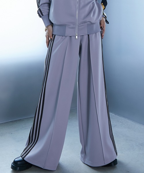 GEVS.(ジェイヴィス)の「 サイドライントラックパンツ <大きいサイズ有>GEVS.(その他パンツ・レディース・ブラック/グレー・M/L/LL/3L/4L/5L)」の7枚目の写真