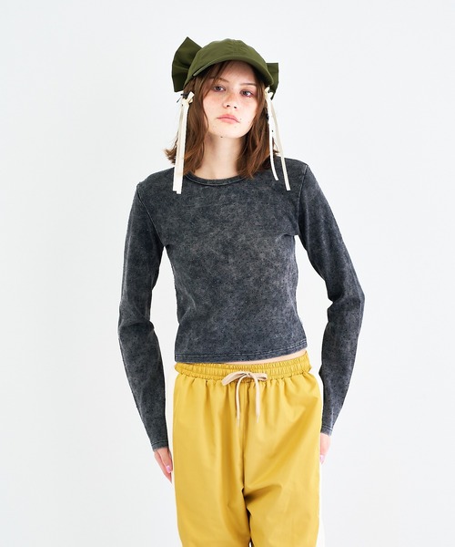 ANNA SUI NYC(アナ スイ エヌ ワイ シー)の「ヴィンテージライクラインストーンロングスリーブTシャツ(Tシャツ/カットソー・レディース・ブラック・FREE)」の1枚目の写真