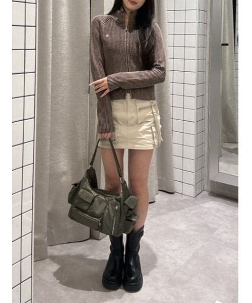 LAGUA GEM（ラグアジェム）の「METAL MOTIF ZIP ニット（ニット/セーター・レディース・ブラウン/ブラック/ネイビー・FREE）」の8枚目の写真