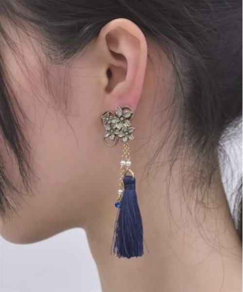 axes femme（アクシーズファム）の「ジャスミン襟＆イヤークリップ