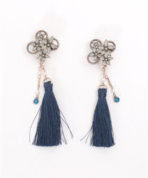 axes femme（アクシーズファム）の「ジャスミン襟＆イヤークリップ
