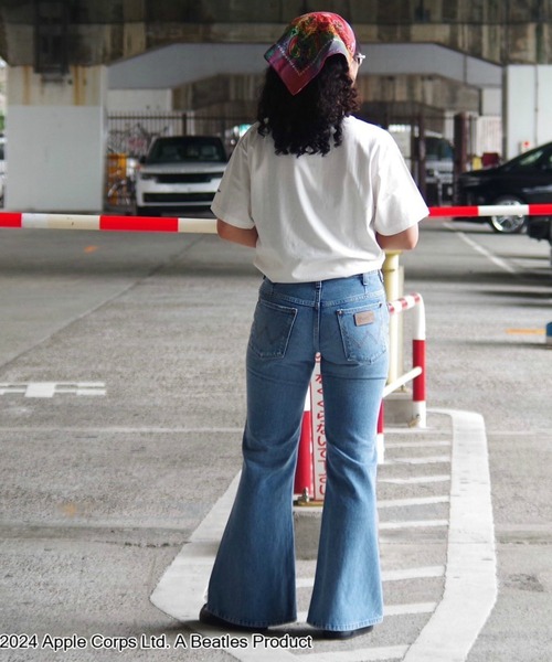 Lee（リー）の「Wrangler/ラングラー【BEATLESxWrangler】コラボ第2段！クルーネックTシャツ（Tシャツ/カットソー・メンズ・ホワイト/ベージュ/レッド・SMALL/MEDIUM/LARGE）」の16枚目の写真