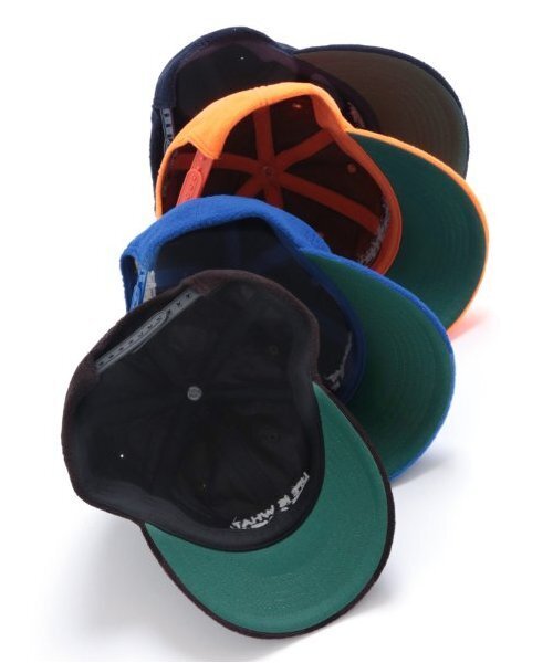 GLAZOS（グラソス）の「【大人向けサイズあり】フリース6パネルスナップバックキャップ（キャップ・キッズ・ブラック/ブルー/オレンジ/ネイビー・フリー）」の7枚目の写真