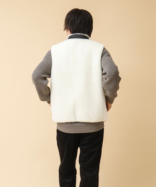 TAION（タイオン）の「【TAION/タイオン】《配色別注》リバーシブル ボア×ダウンベスト 24AW（ダウンベスト・メンズ・ベージュ/ホワイト系その他2/ブラック系その他・M/L/XL/XXL）」の16枚目の写真