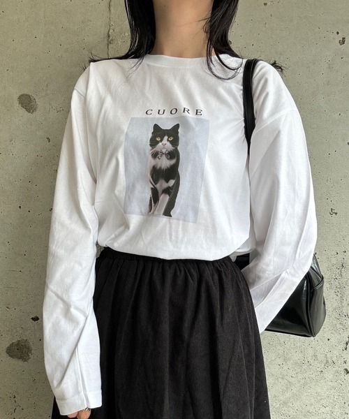 cuorequal(クオレコール)の「CATプリントロングTシャツ(Tシャツ/カットソー・レディース・ホワイト・MEDIUM/SMALL/LARGE)」の4枚目の写真