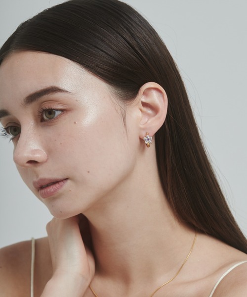 ciite' surgical stainless(シーテサージカルステンレス)の「【 金属アレルギー対応 】 フラワービジュー フープピアス サージカルステンレス (両耳用)(ピアス(両耳用)・レディース・オレンジ/パープル・FREE)」の7枚目の写真