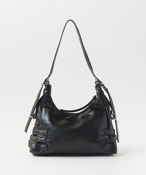 Chick(チック)の「Belted Shoulder Bag / ベルトデザインショルダーバッグ(ショルダーバッグ・レディース・ブラック/アイボリー/レッド/シルバー・FREE)」の8枚目の写真
