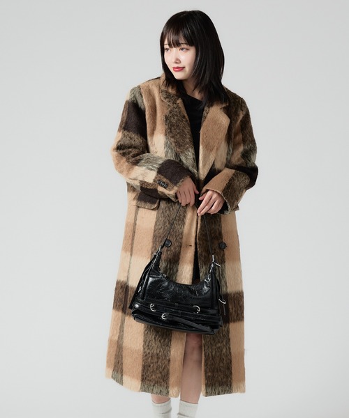 Chick(チック)の「Belted Shoulder Bag / ベルトデザインショルダーバッグ(ショルダーバッグ・レディース・ブラック/アイボリー/レッド/シルバー・FREE)」の19枚目の写真