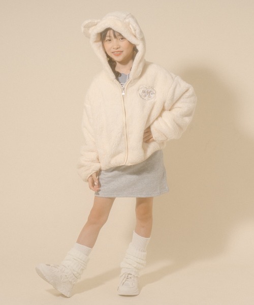 URBAN CHERRY（アーバンチェリー）の「【Mielボアシリーズ】ハート刺繍くま耳フード付きジップジャケット（ブルゾン・キッズ・ピンク/ブラウン/アイボリー・110cm/120cm/130cm/140cm/150cm）」の22枚目の写真