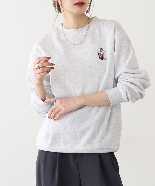 FUNALIVE（ファンアライブ）の「ワンポイント刺繍裏起毛トレーナー（スウェット・メンズ・ブラック/スモークピンク/ブラック系その他2/ブラック系その他3/グレー/ホワイト系その他2/ネイビー/スミクロ/ホワイト/ブルーパープル/ホワイト系その他3/ダークネイビー/モカ/ブラック系その他4/ホワイト系その他4/ブルー/ブラック系その他6/ブラック系その他5/ネイビー系/ライトブラウン/ホワイト系その他5/ホワイト系その他6/サックスブルー/ピンク系その他/ブラック系その他7/ネイビー系1/杢グレー/ブラウン系/オフホワイト/ネイビー系2/ブラック系1/エメラルド/ブラック系3/バーガンディー/ホワイト系4/ダークグリーン系1/ダークグリーン系2/ブラック系2/ブラック系4/ブラック系その他/ホワイト系3/グレイッシュベージュ/グレー系2/ホワイト系その他7/ブラック系5/ホワイト系1/ブラック系6/グレー系4/ホワイト系2/ブラック系7/ブラック系8/ブラック系9/ピンク系3/ピンク系4/ベージュ系1・M/L/LL）」の13枚目の写真