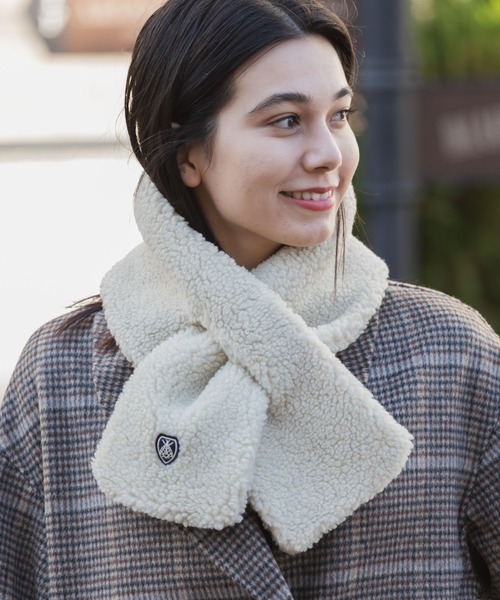 ORCIVAL(オーシバル)の「ORCIVAL Boa Scarf(マフラー・レディース・ブラック/アイボリー/キャメル・FREE)」の2枚目の写真