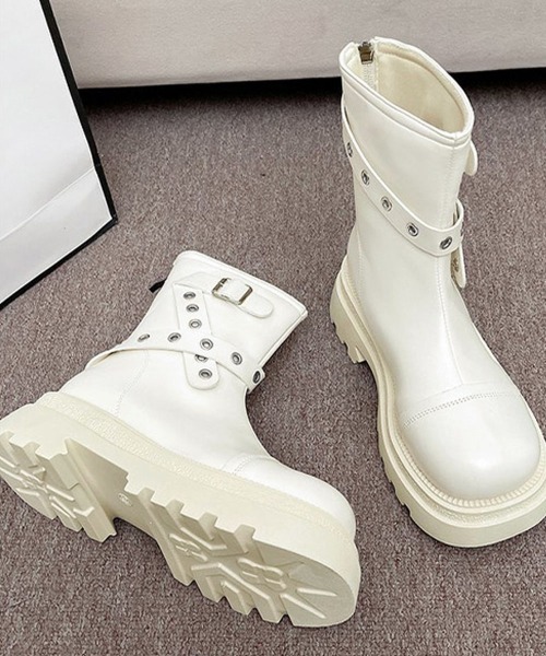 Miniministore(ミニミニストア)の「厚底ショートブーツレディースベルトブーツ(ブーツ・レディース・ブラック/アイボリー・24.0cm/24.5cm/22.5cm/23.0cm/23.5cm)」の16枚目の写真