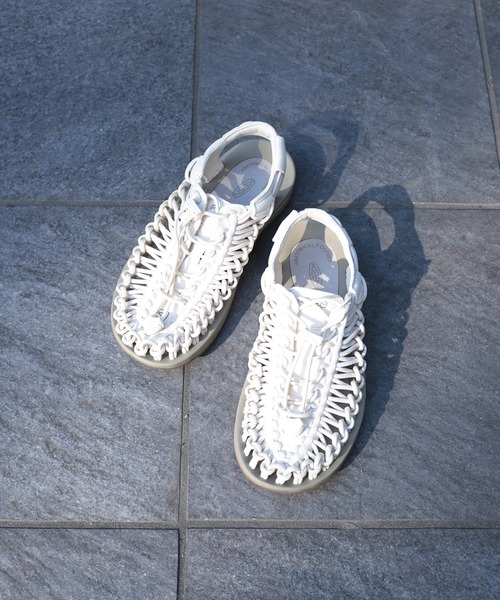 KEEN（キーン）の「[KEEN] UNEEK ユニーク womens（サンダル・レディース・ブラック/ホワイト/ピンク・70/60/65/75）」の6枚目の写真