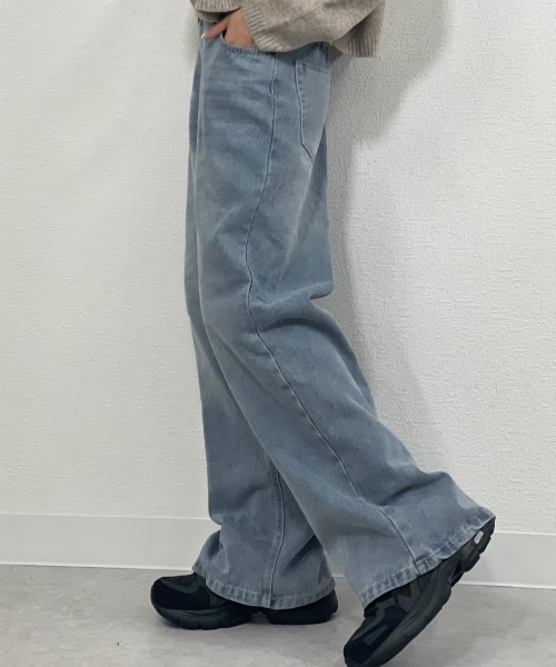 gossara(ゴサラ)の「5ポケワイドパンツ(デニムパンツ・レディース・ライトブルー/ブルー系その他・SMALL/MEDIUM)」の4枚目の写真