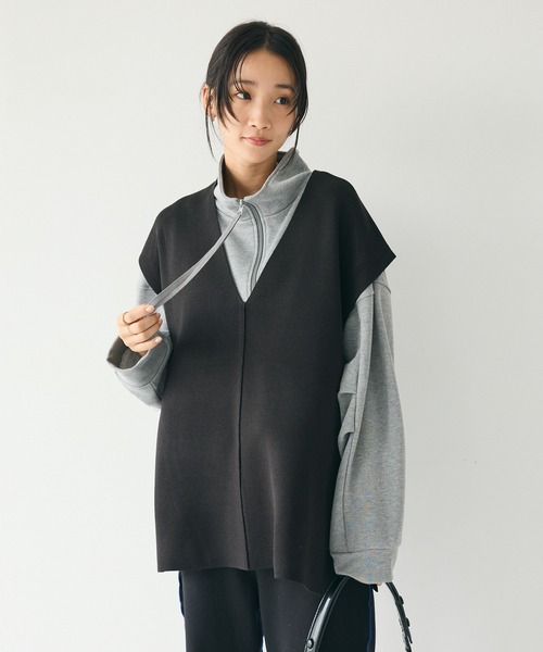 CRAFT STANDARD BOUTIQUE(クラフトスタンダードブティック)の「Vネックミラノリブニットベスト(ベスト・レディース・ブラック/アイボリー/キャメル・FREE)」の4枚目の写真